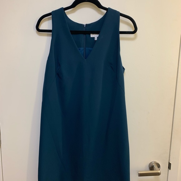 Milly modern sheath dress - Picture 2 of 3